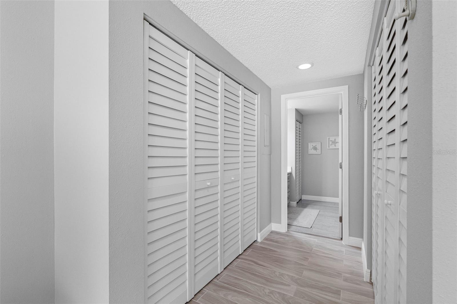 1501 GULF BLVD #102, CLEARWATER BEACH, FL, 33767