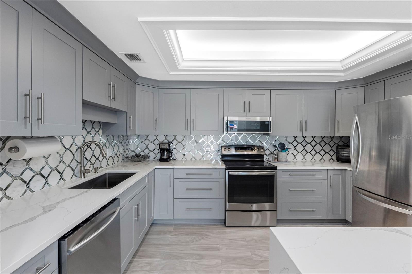 1501 GULF BLVD #102, CLEARWATER BEACH, FL, 33767