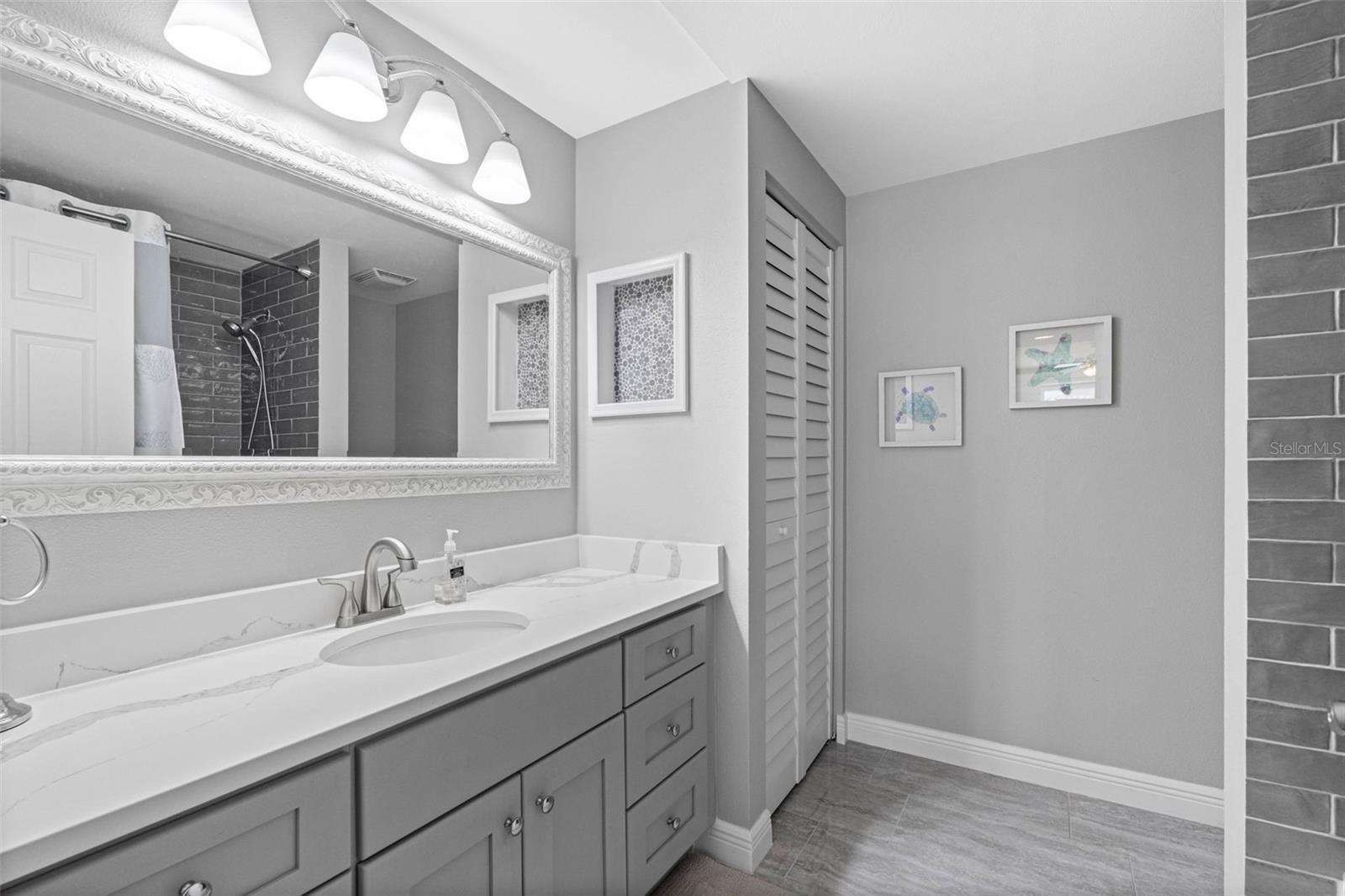 1501 GULF BLVD #102, CLEARWATER BEACH, FL, 33767