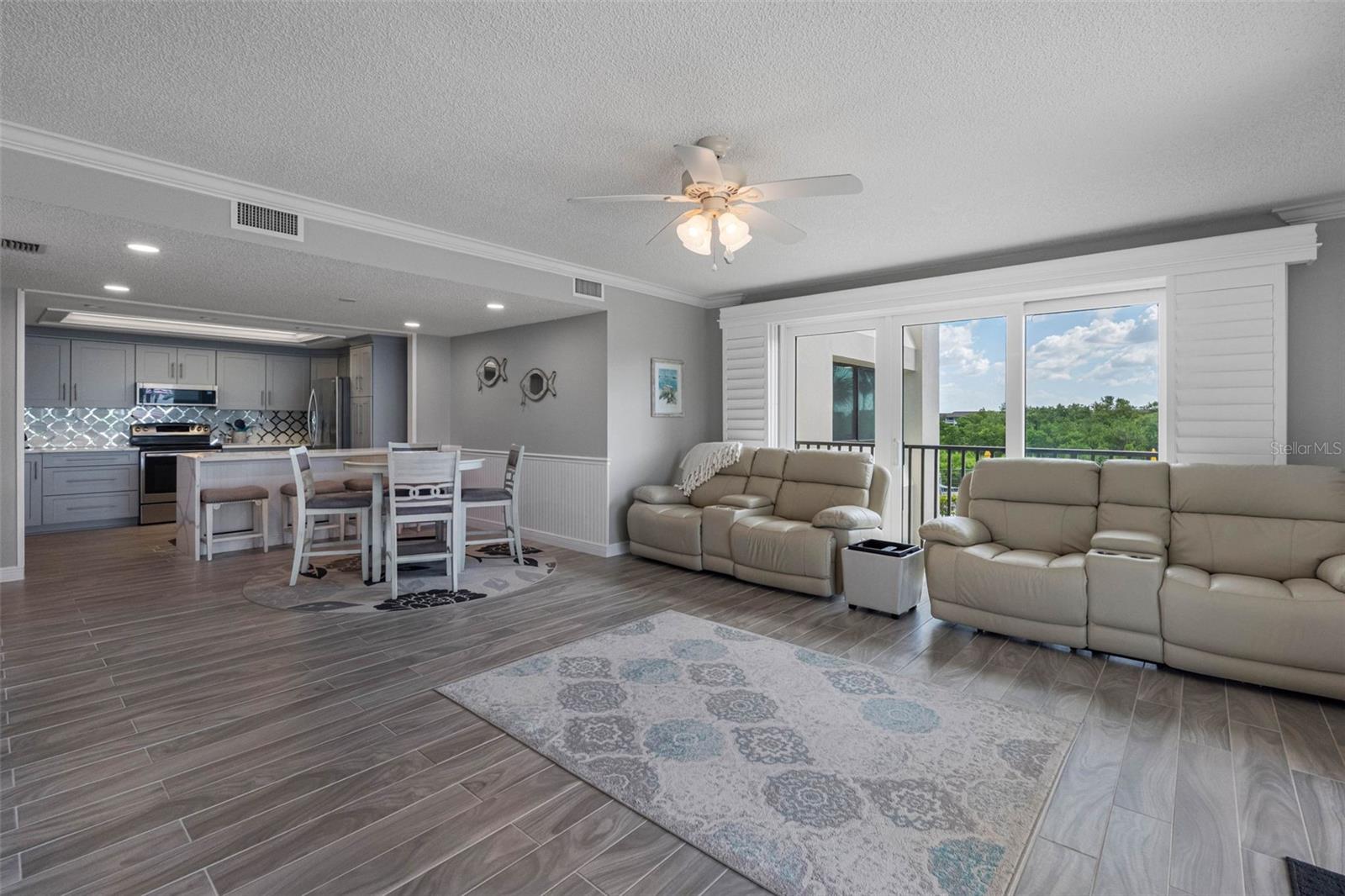 1501 GULF BLVD #102, CLEARWATER BEACH, FL, 33767