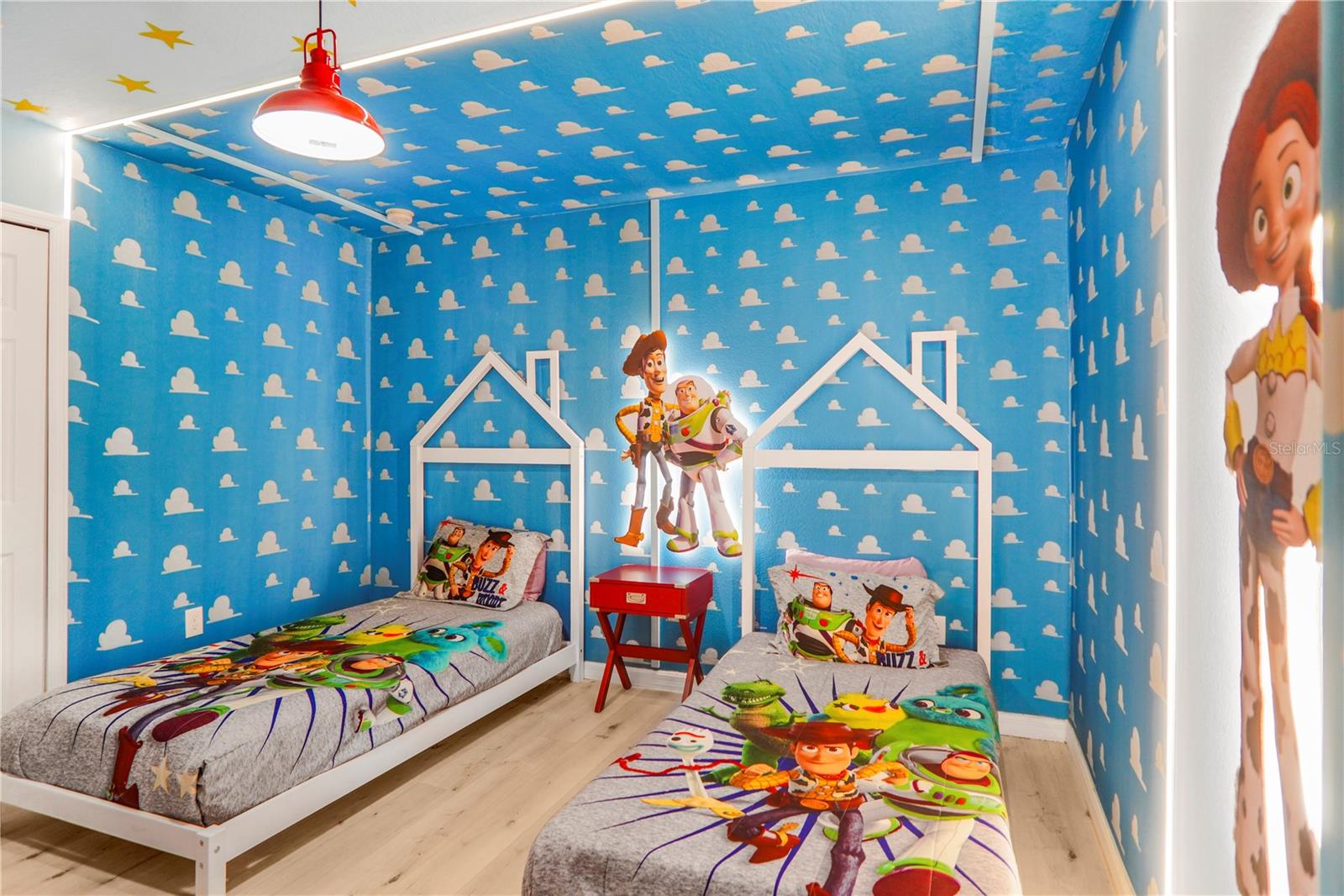 620 LAS FUENTES DR, KISSIMMEE, FL, 34746