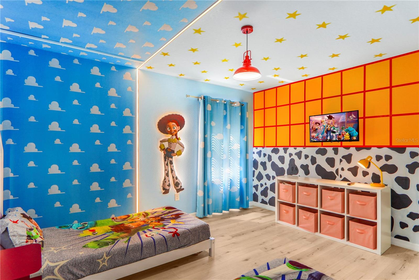 620 LAS FUENTES DR, KISSIMMEE, FL, 34746