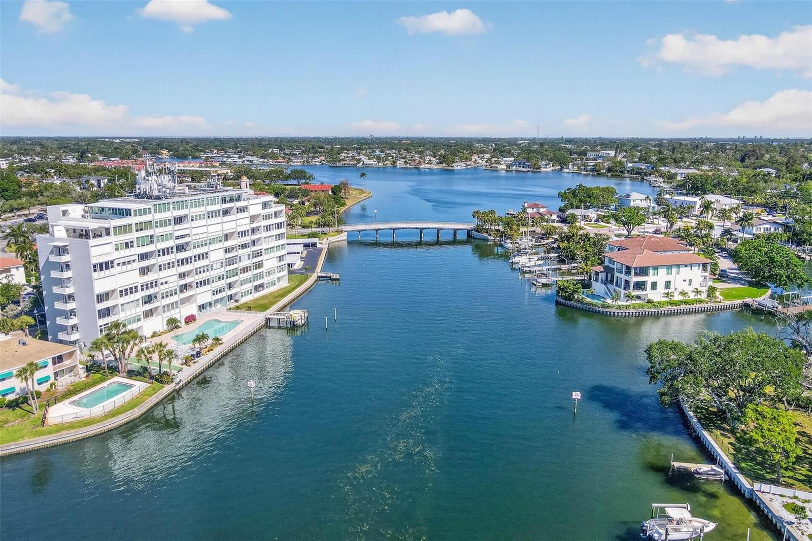 1365 SNELL ISLE BLVD NE #6A, ST PETERSBURG, FL, 33704