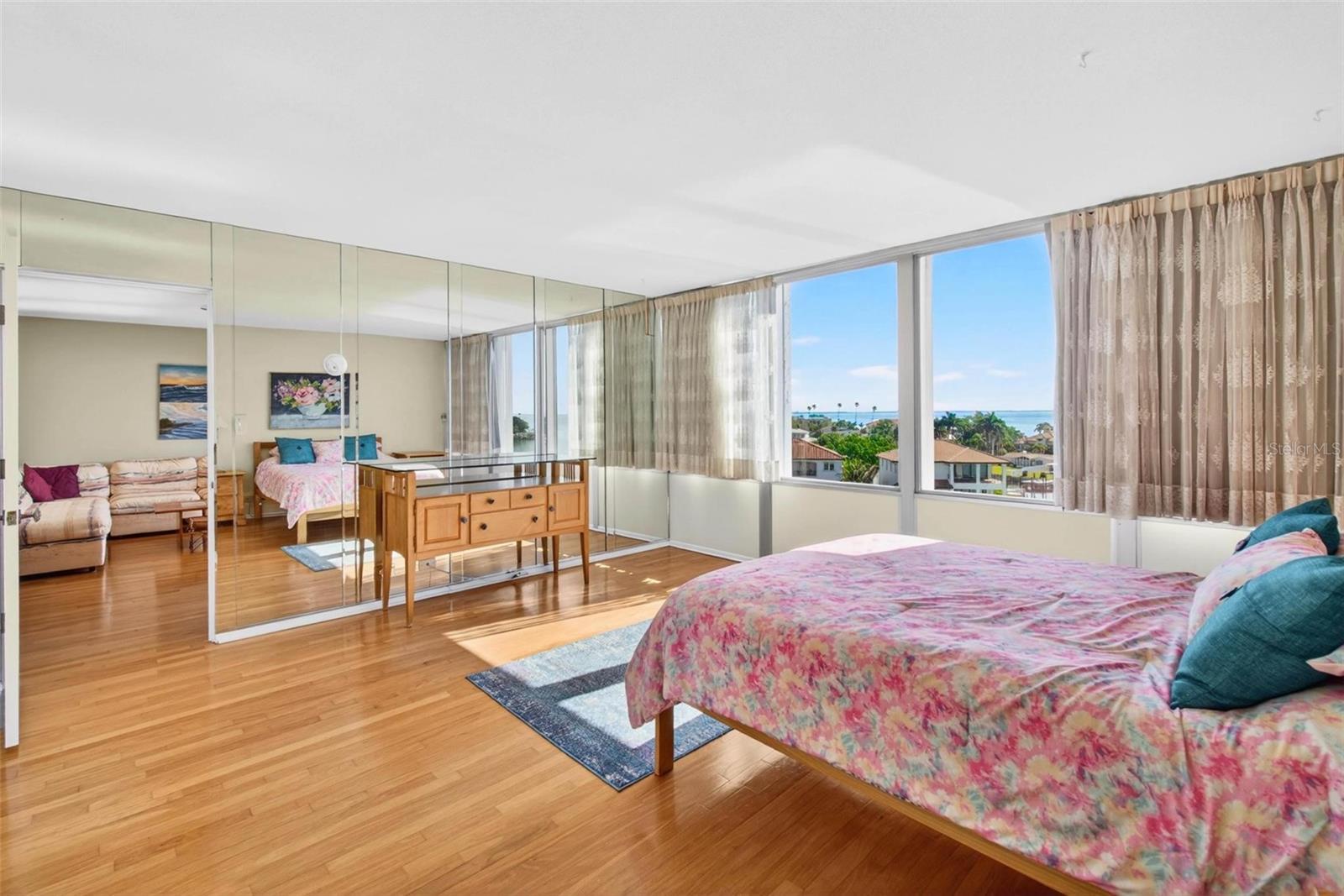 1365 SNELL ISLE BLVD NE #6A, ST PETERSBURG, FL, 33704