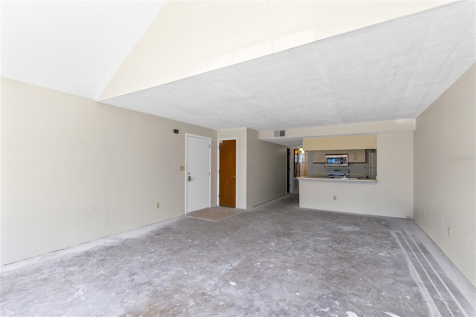 2745 N POINCIANA BLVD #65, KISSIMMEE, FL, 34746