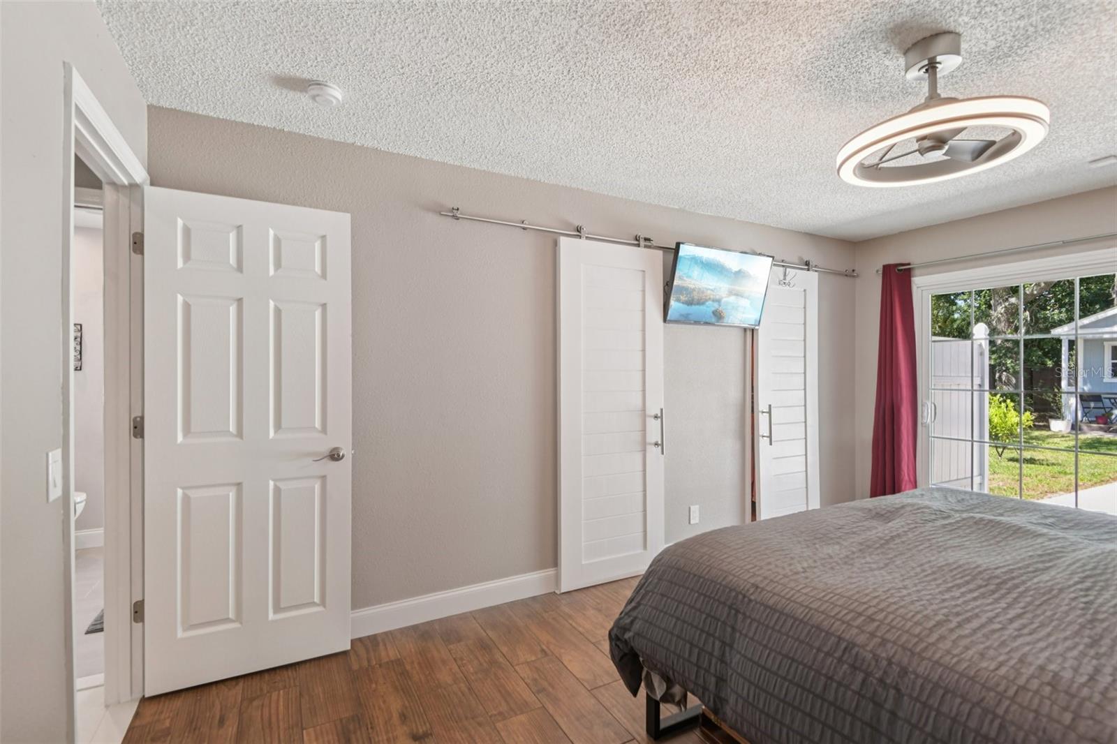 10000 W BAY ST, SEMINOLE, FL, 33776