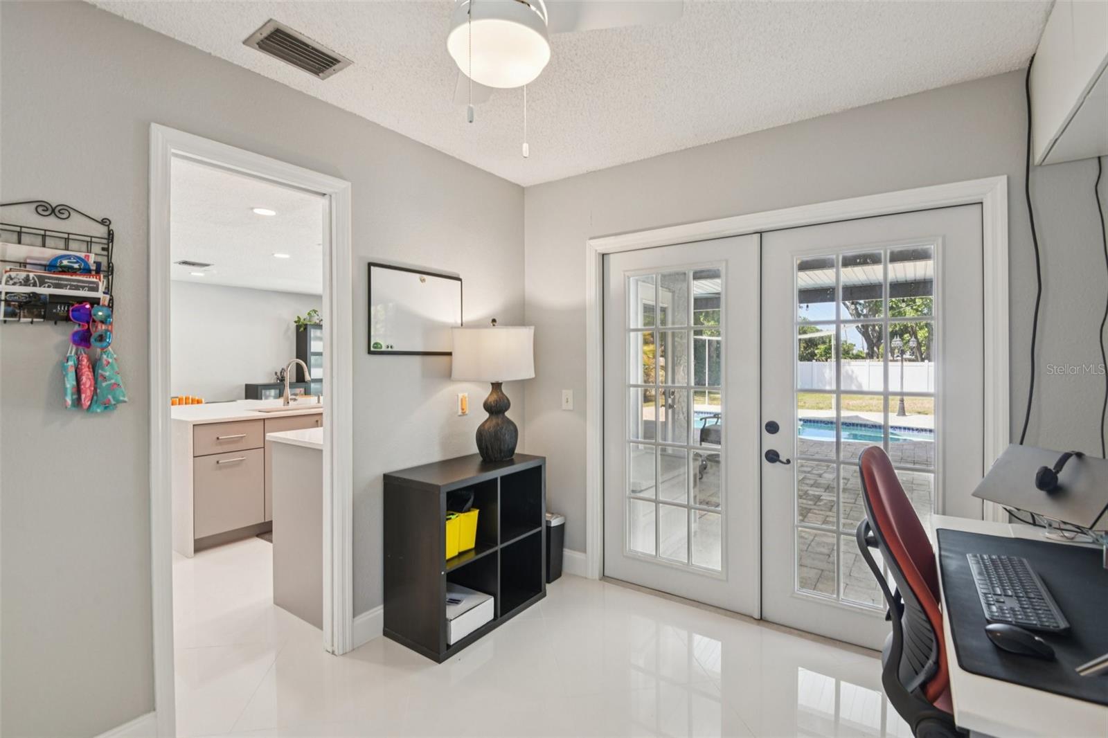 10000 W BAY ST, SEMINOLE, FL, 33776