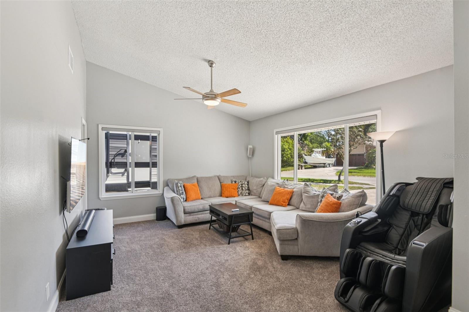 10000 W BAY ST, SEMINOLE, FL, 33776