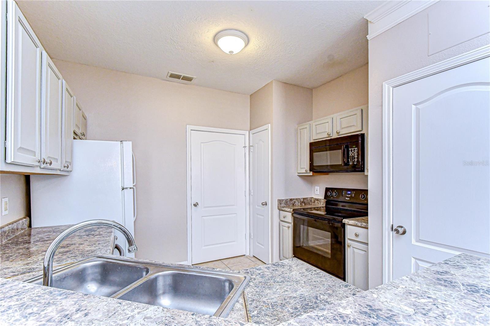 17942 VILLA CREEK DR #17942, TAMPA, FL, 33647