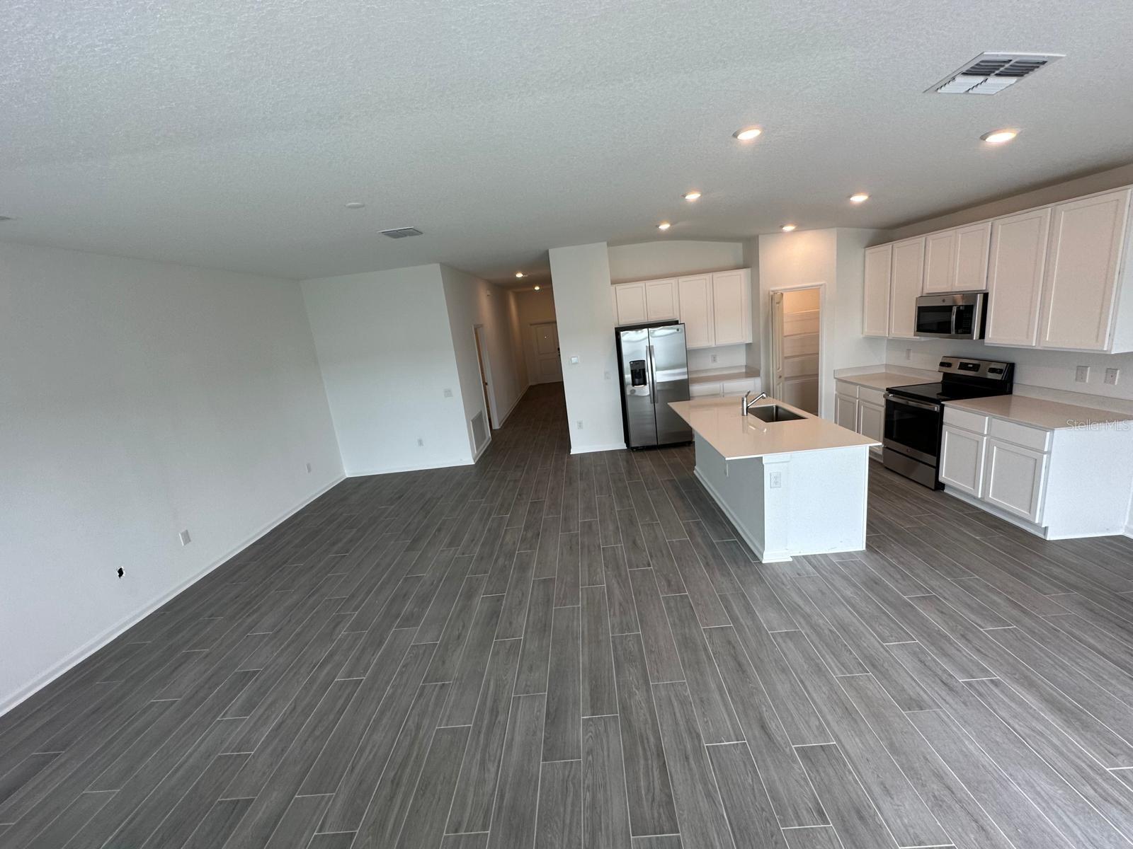 652 TROTTERS DR, EAGLE LAKE, FL, 33839