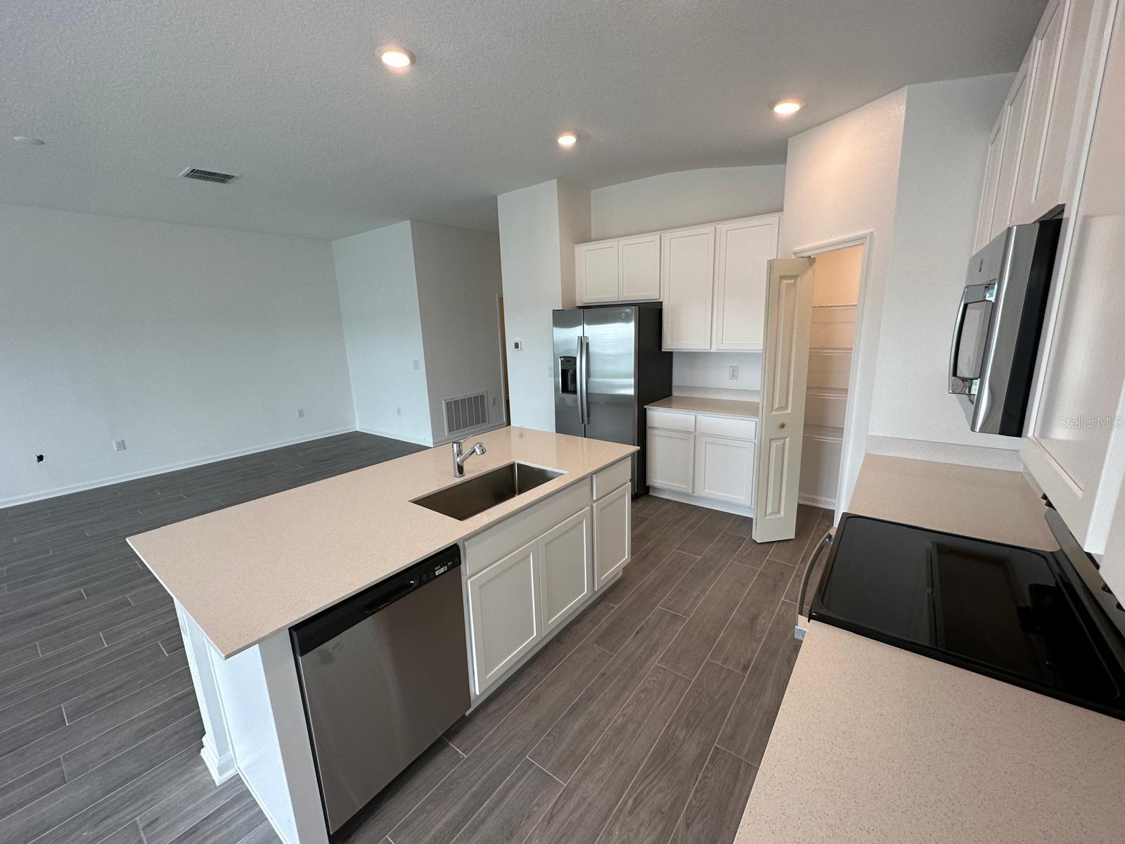 652 TROTTERS DR, EAGLE LAKE, FL, 33839