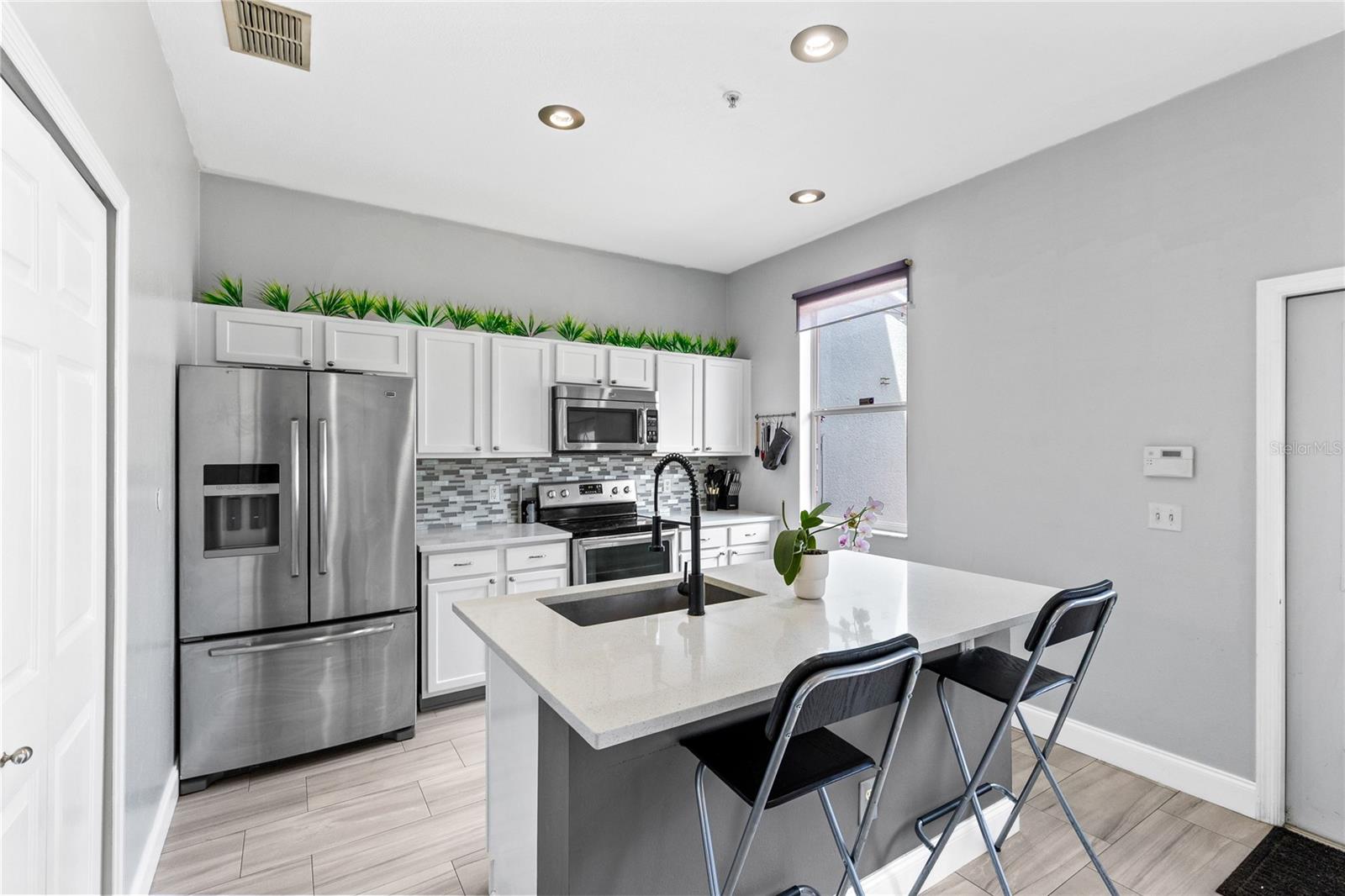 6187 CHAPLEDALE DR, ORLANDO, FL, 32829