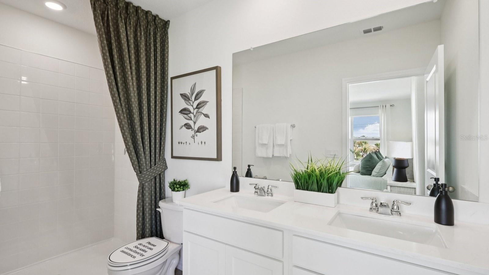 31185 MIDNIGHT SUN WAY, WESLEY CHAPEL, FL, 33545