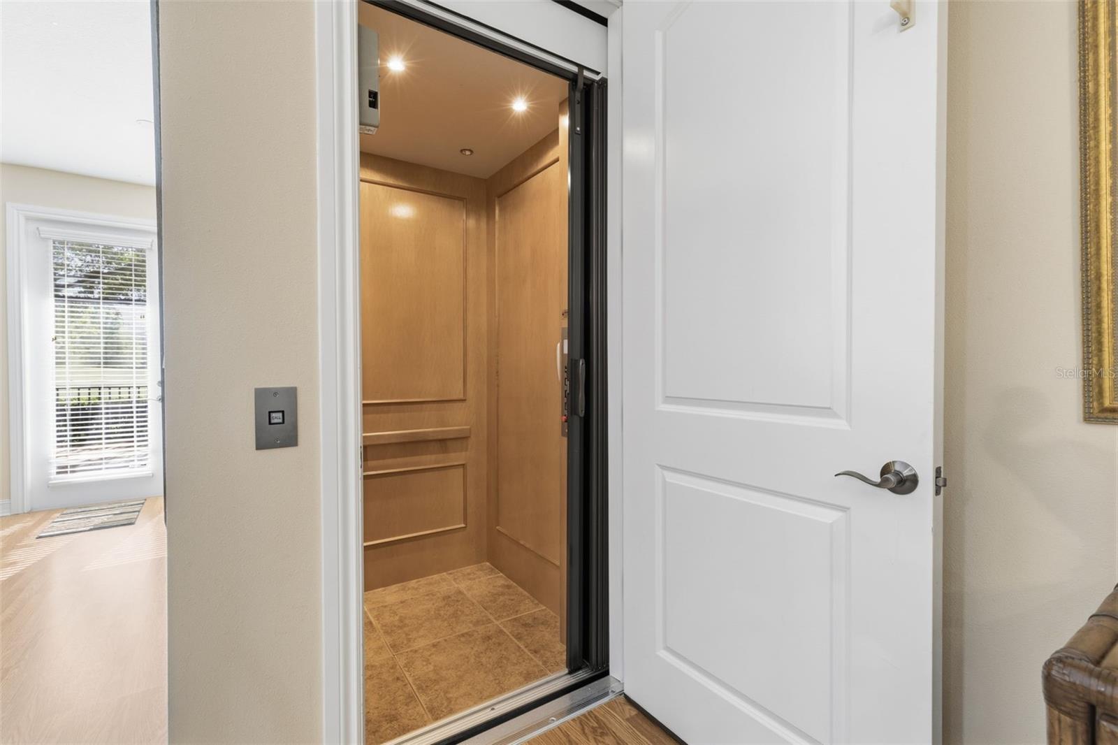 4113 COURTSIDE WAY, TAMPA, FL, 33618