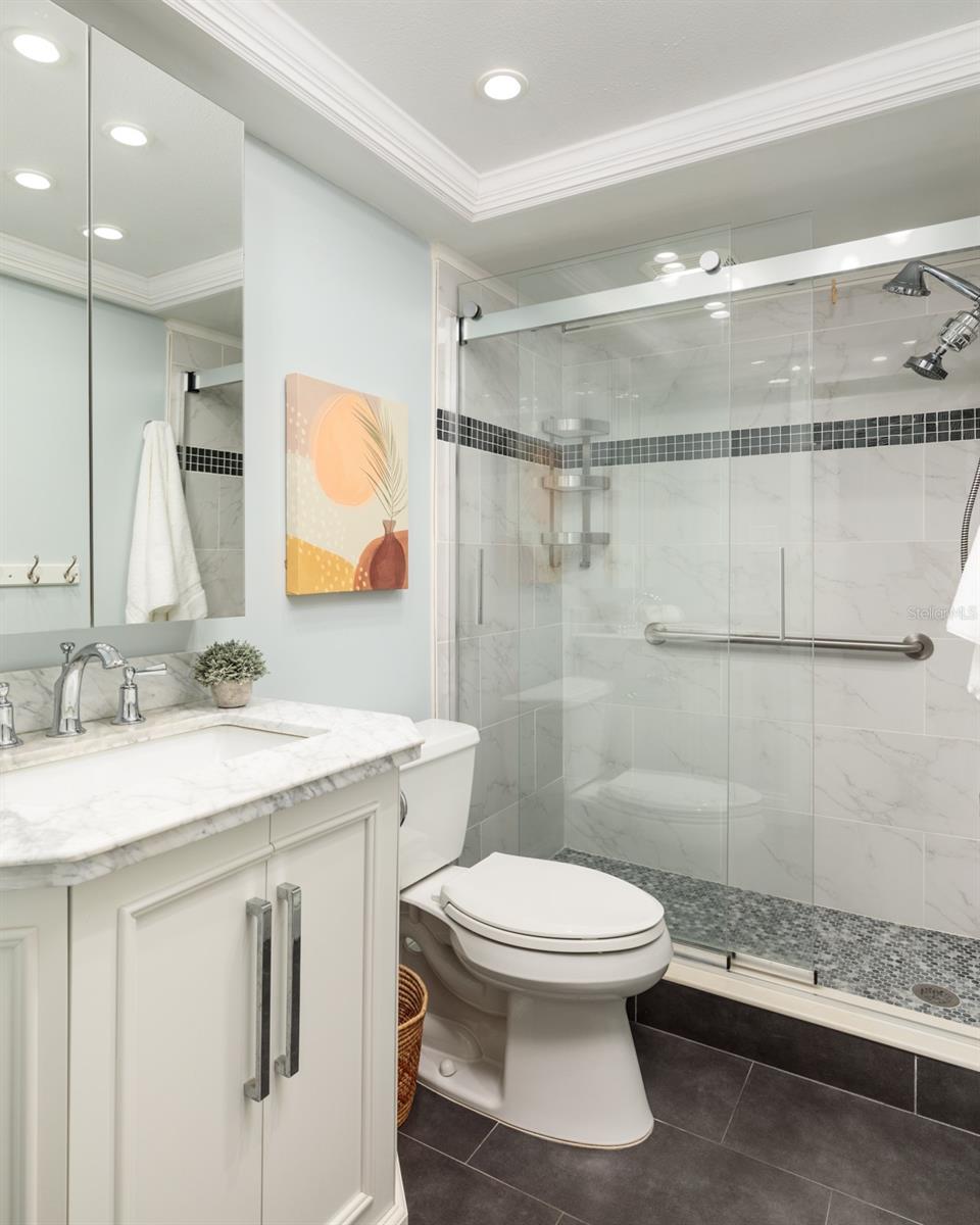 1 S BOCA CIEGA POINT BLVD #204, ST PETERSBURG, FL, 33708