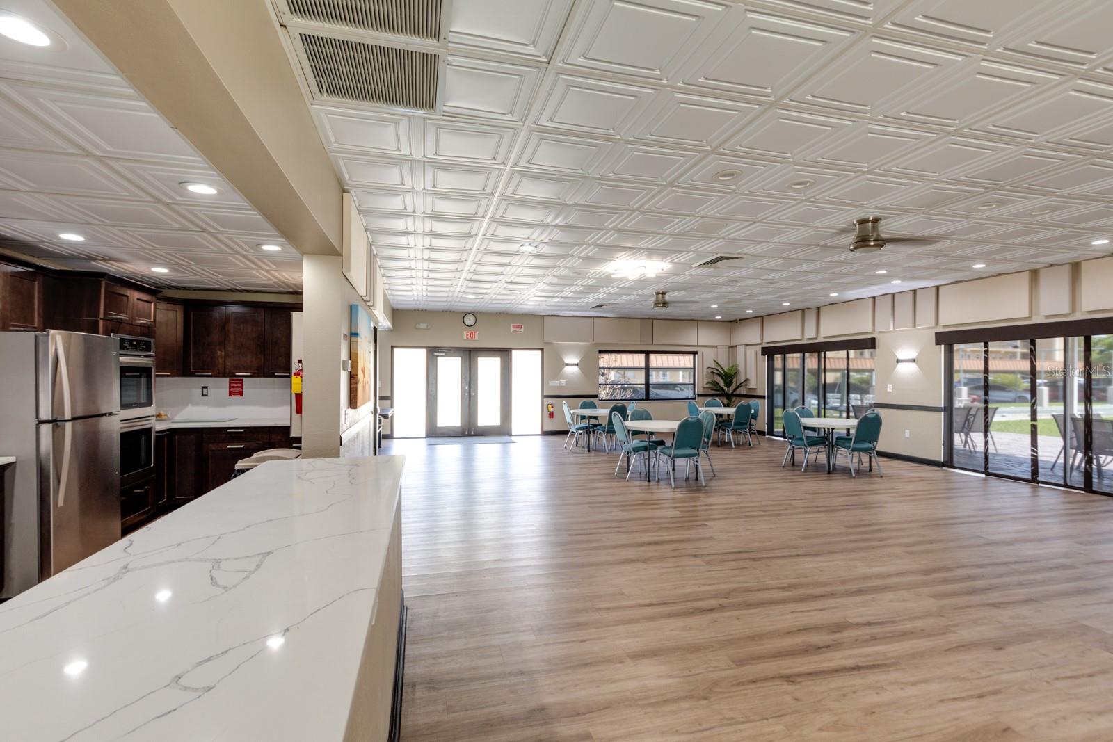 1 S BOCA CIEGA POINT BLVD #204, ST PETERSBURG, FL, 33708