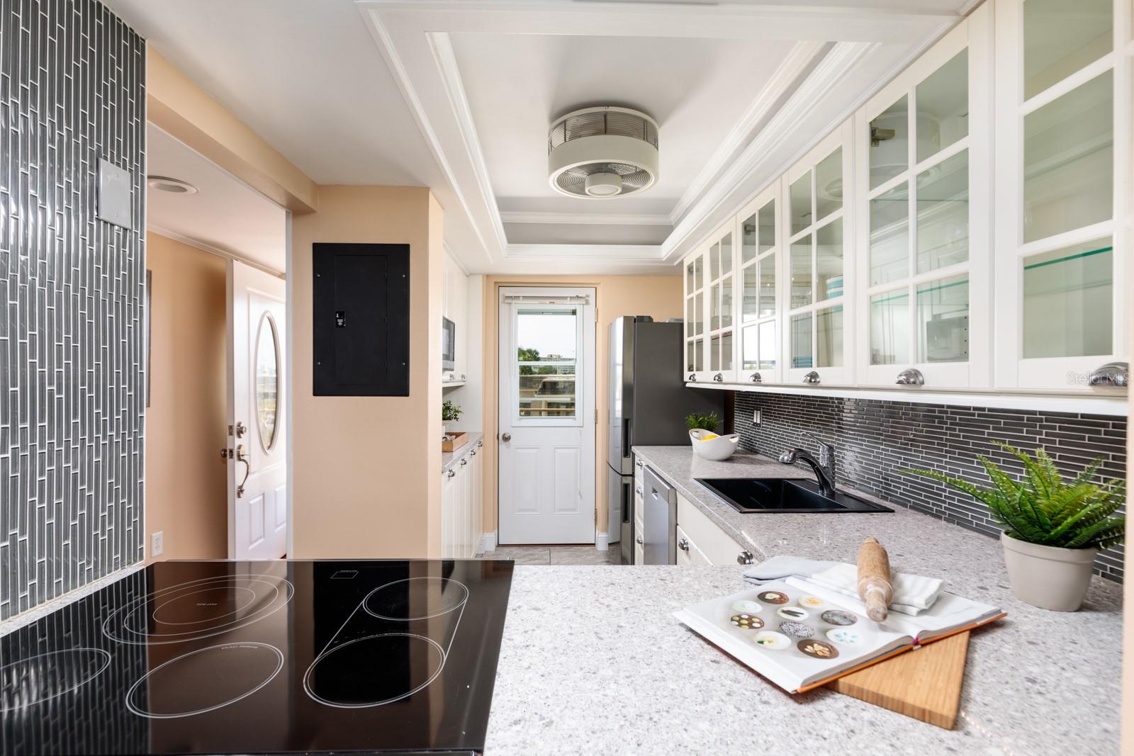 1 S BOCA CIEGA POINT BLVD #204, ST PETERSBURG, FL, 33708