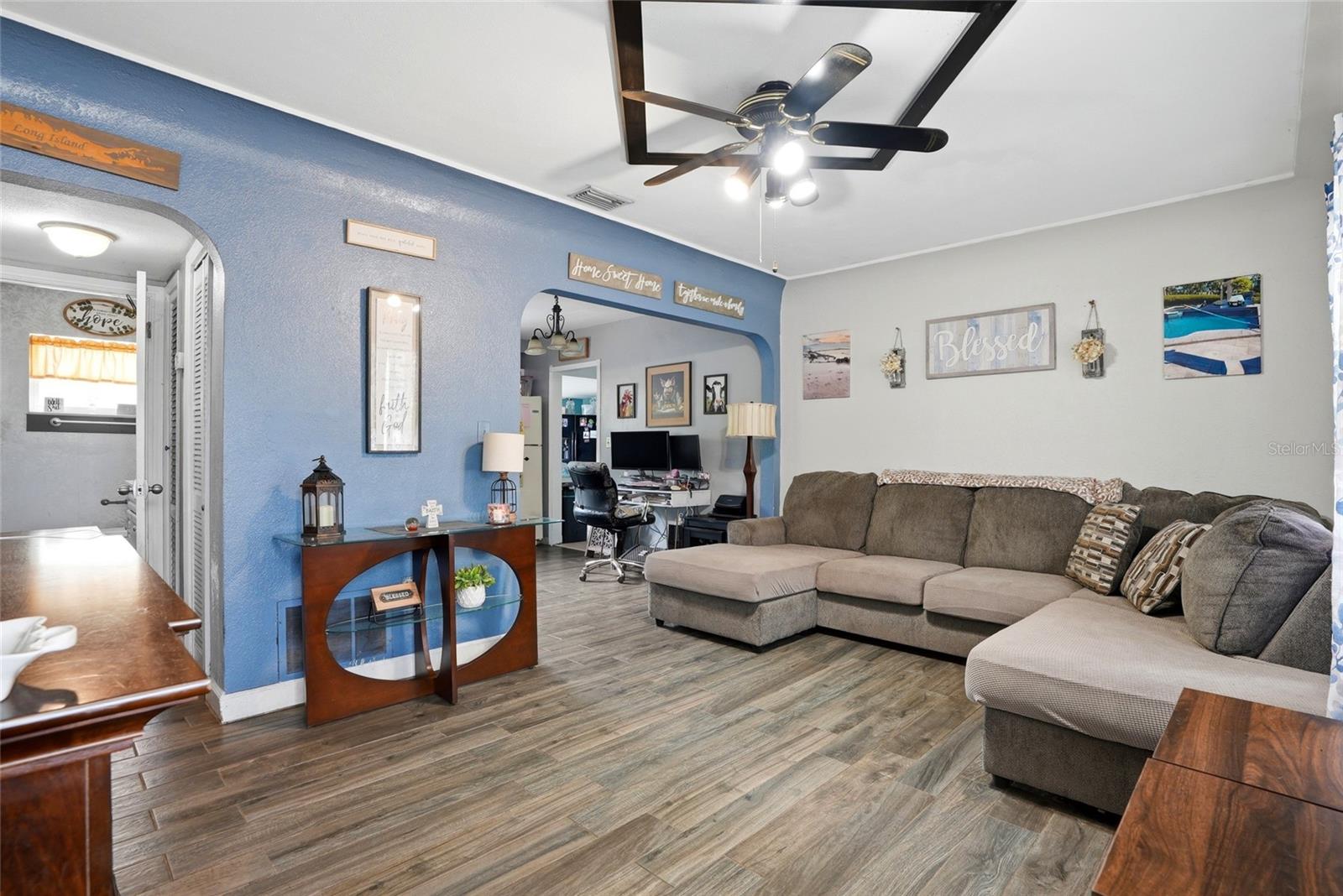 10895 71ST AVE, SEMINOLE, FL, 33772