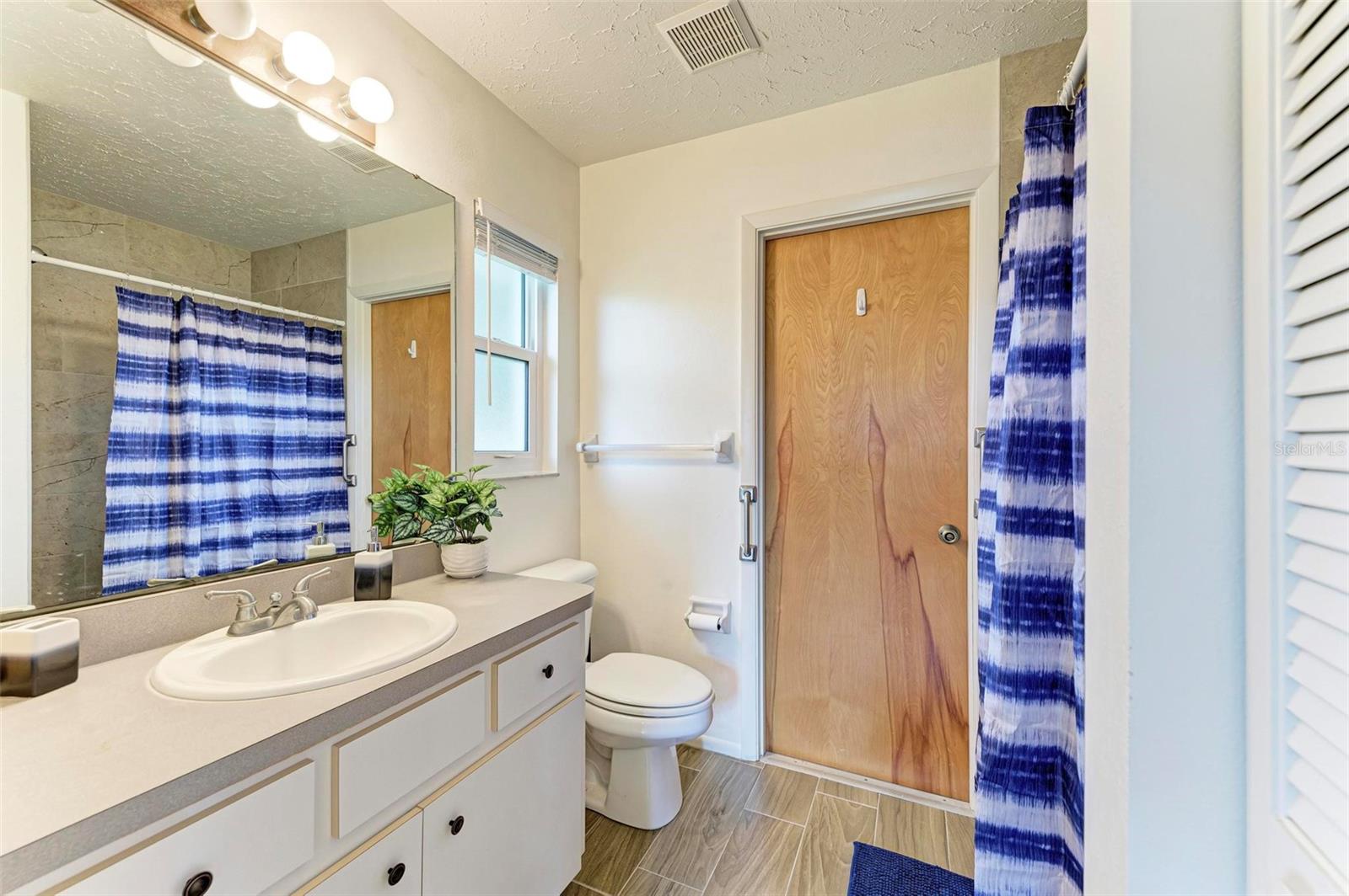 1640 SATURN RD, VENICE, FL, 34293