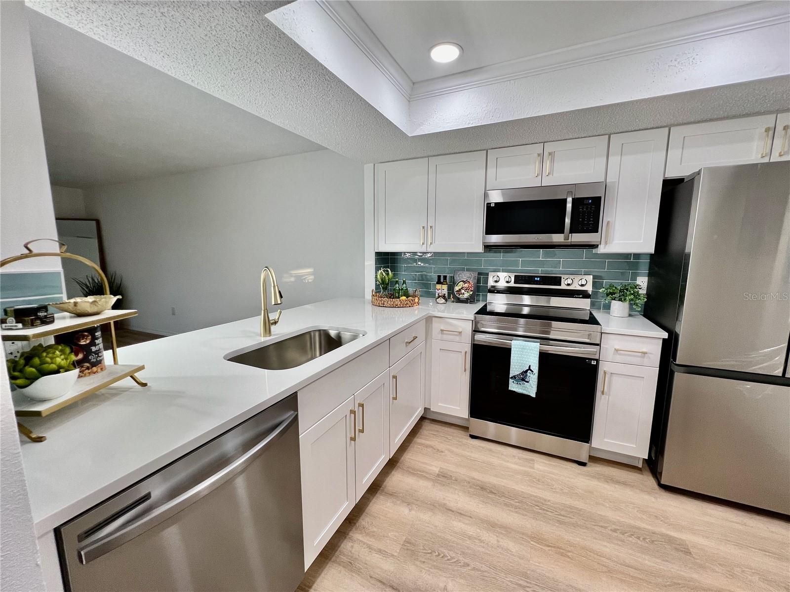 3504 BENEVA RD #206, SARASOTA, FL, 34232