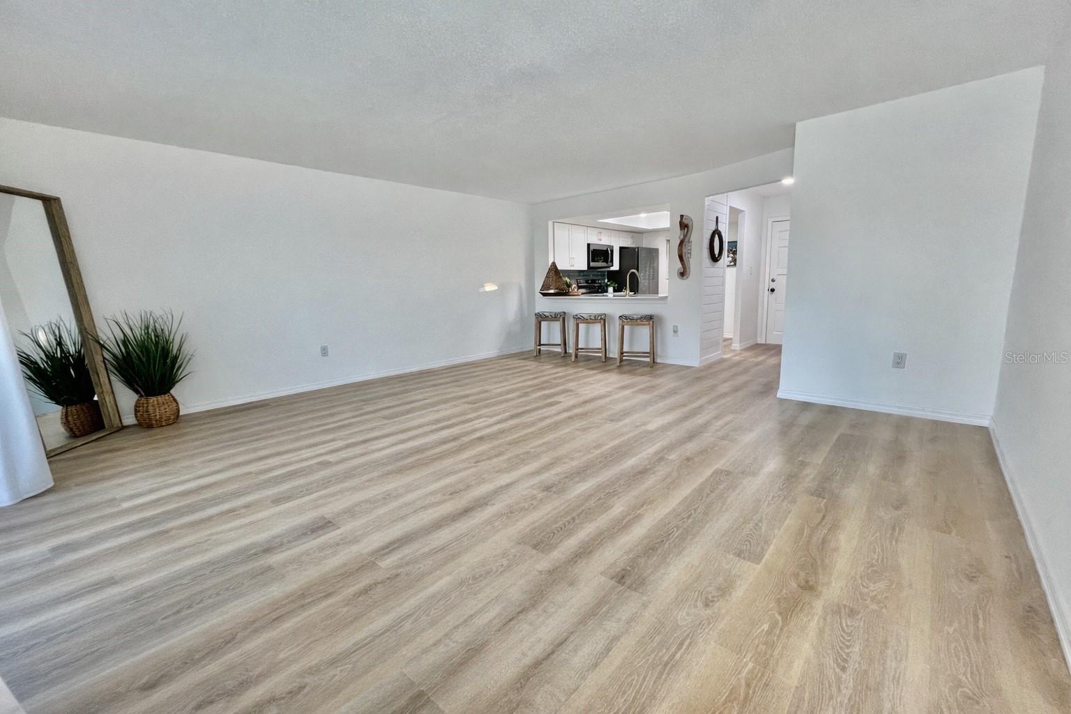 3504 BENEVA RD #206, SARASOTA, FL, 34232