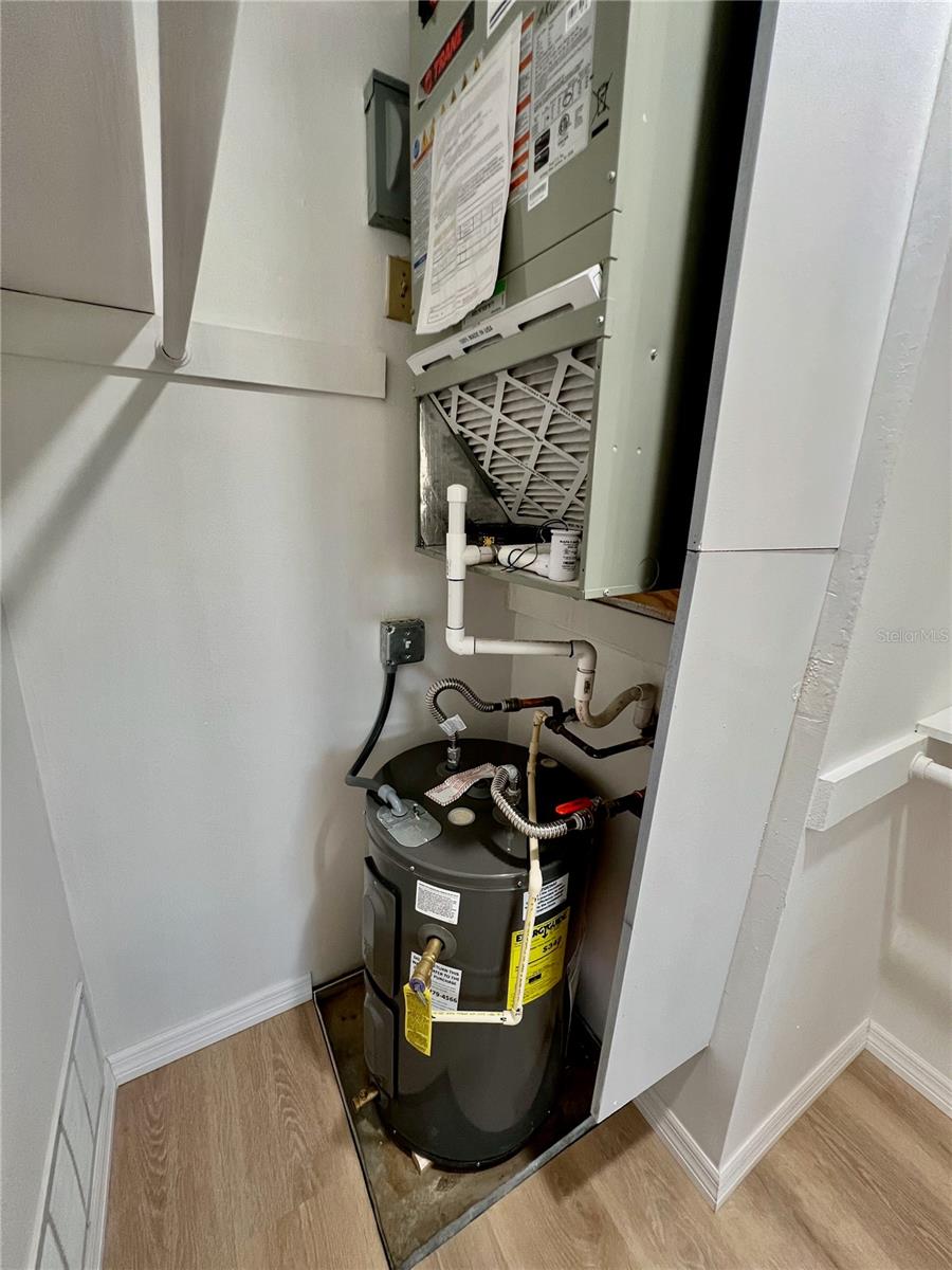 3504 BENEVA RD #206, SARASOTA, FL, 34232