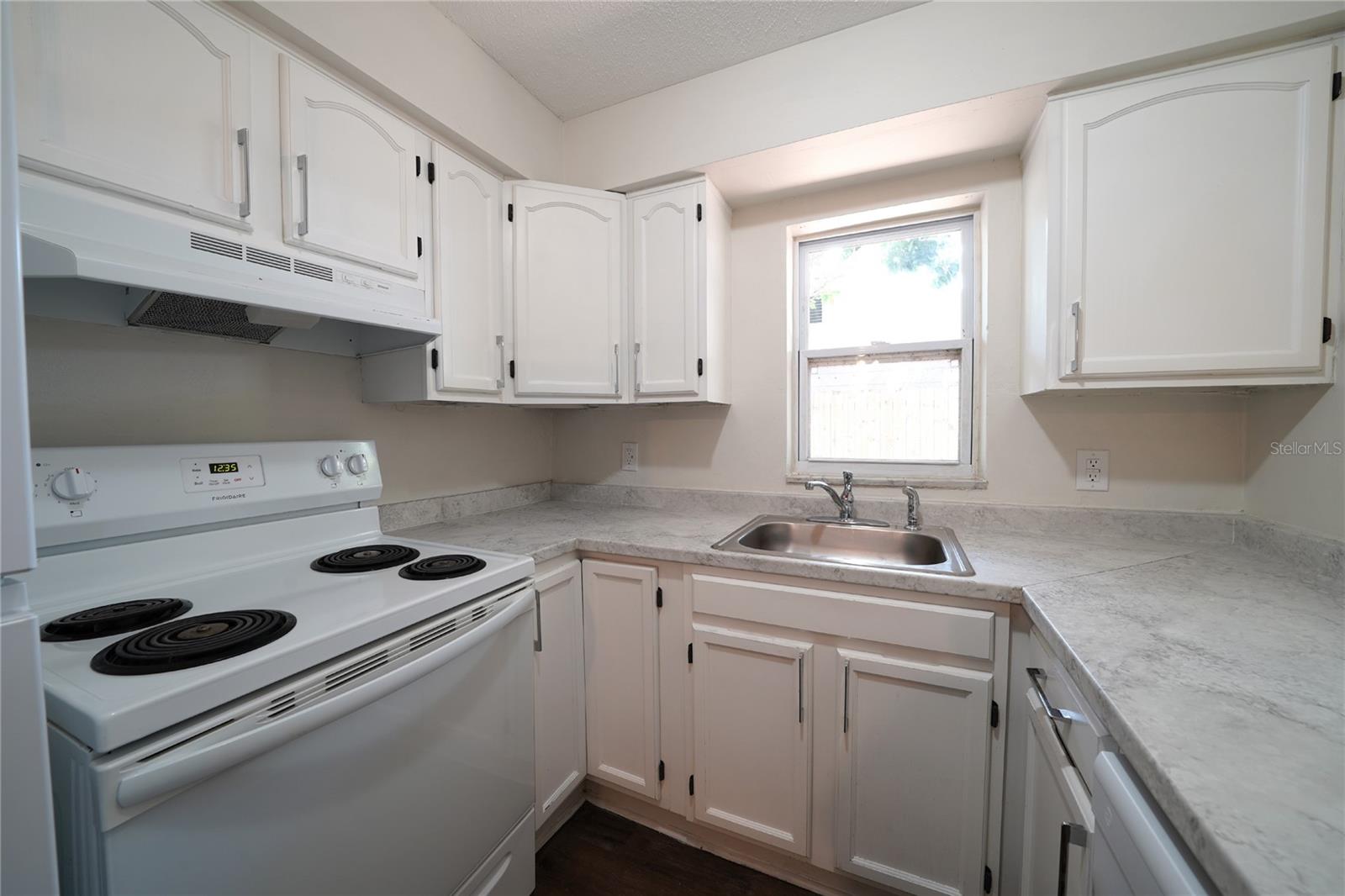 2312 32ND AVE N, ST PETERSBURG, FL, 33713