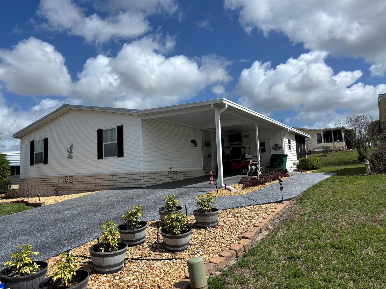 37613 NEUKOM AVE, ZEPHYRHILLS, FL, 33541