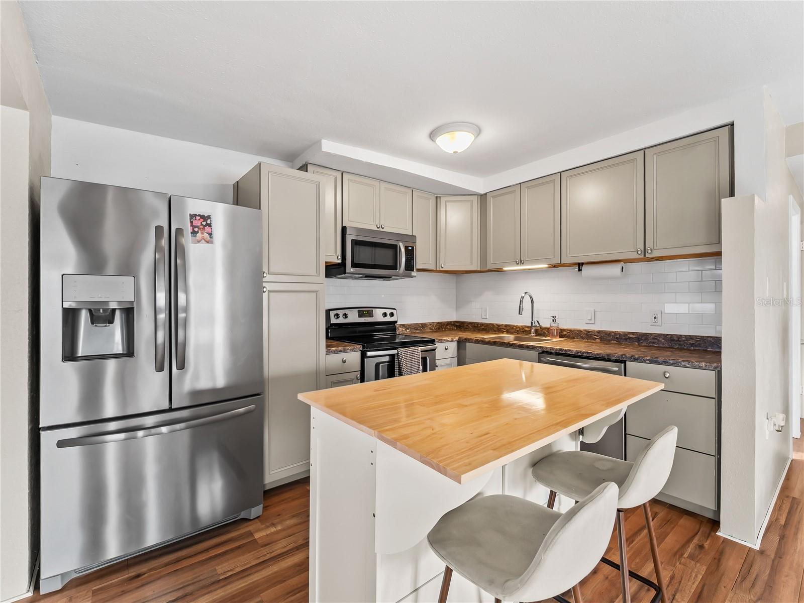 1328 JAMAICA RD, VENICE, FL, 34293