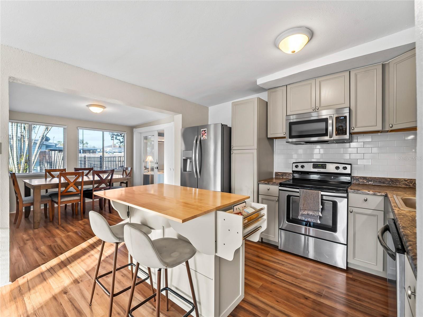 1328 JAMAICA RD, VENICE, FL, 34293