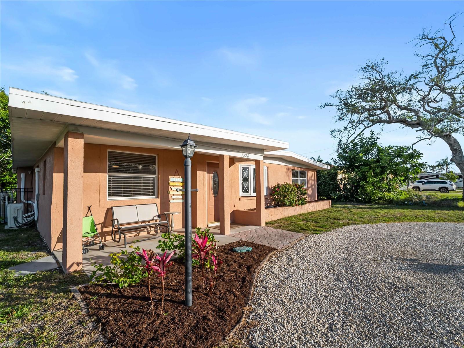 1328 JAMAICA RD, VENICE, FL, 34293