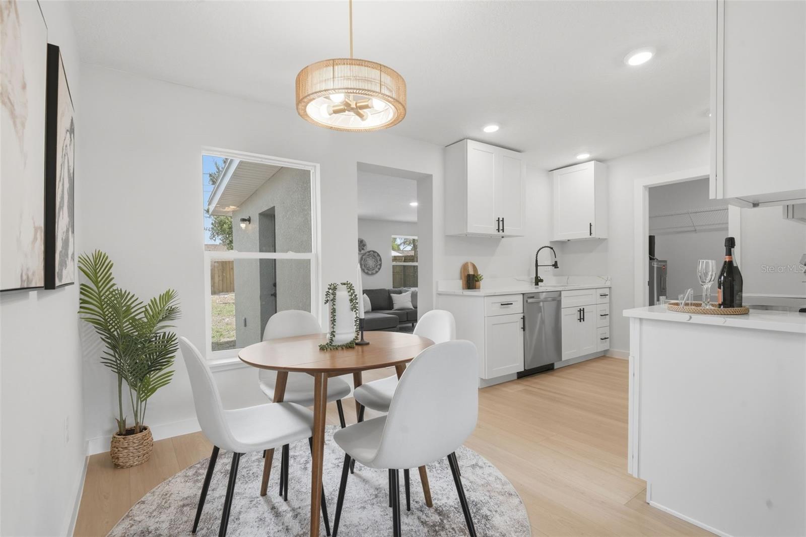 725 LOGAN DR, LONGWOOD, FL, 32750