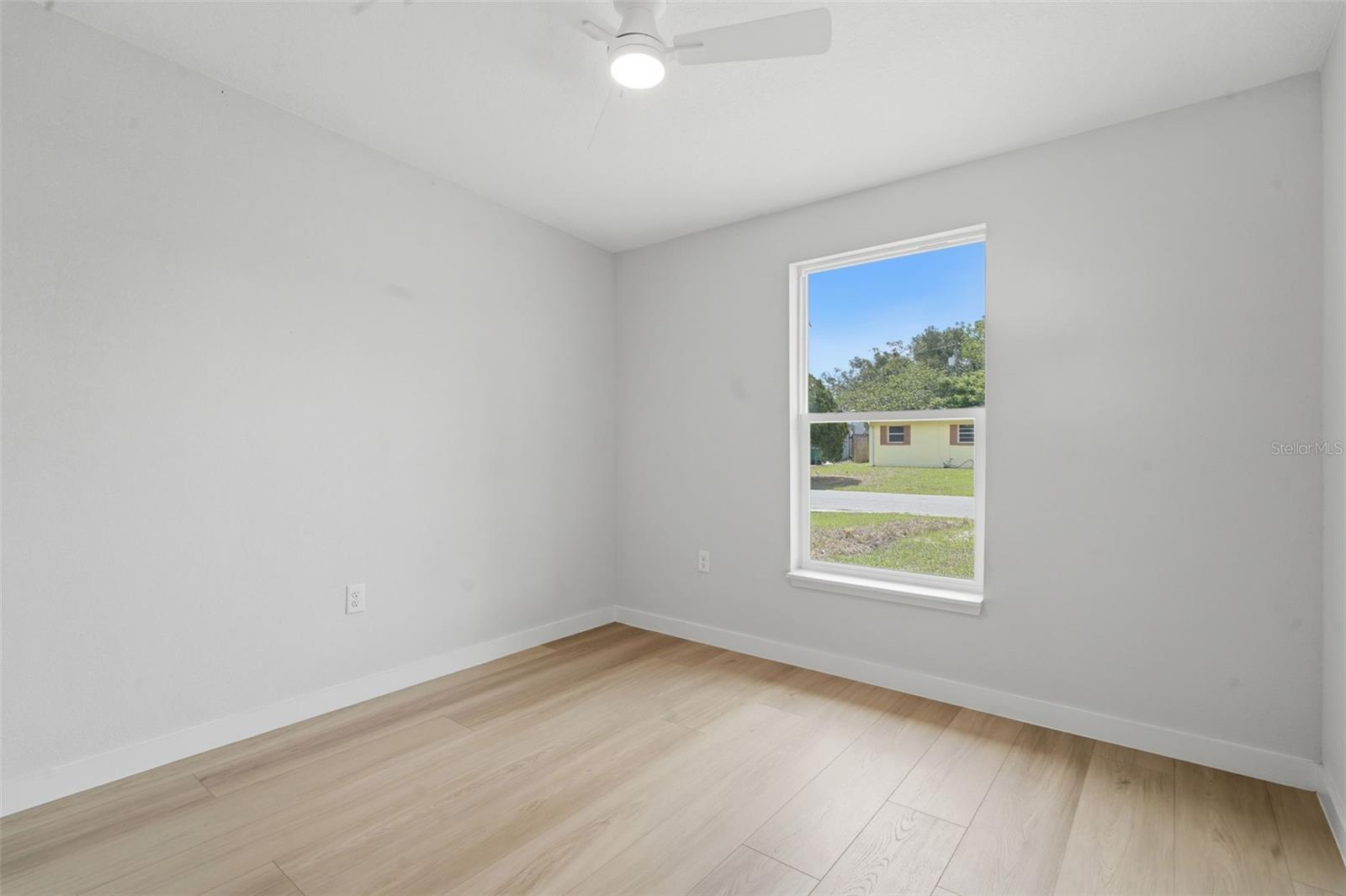 725 LOGAN DR, LONGWOOD, FL, 32750