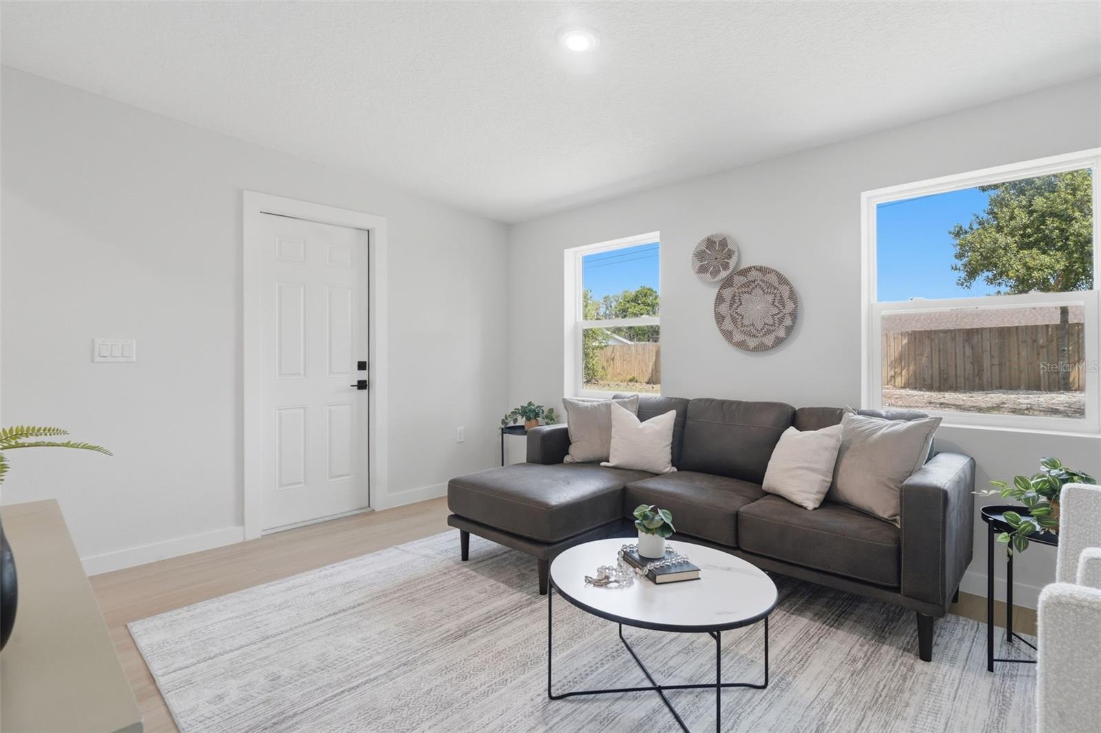 725 LOGAN DR, LONGWOOD, FL, 32750