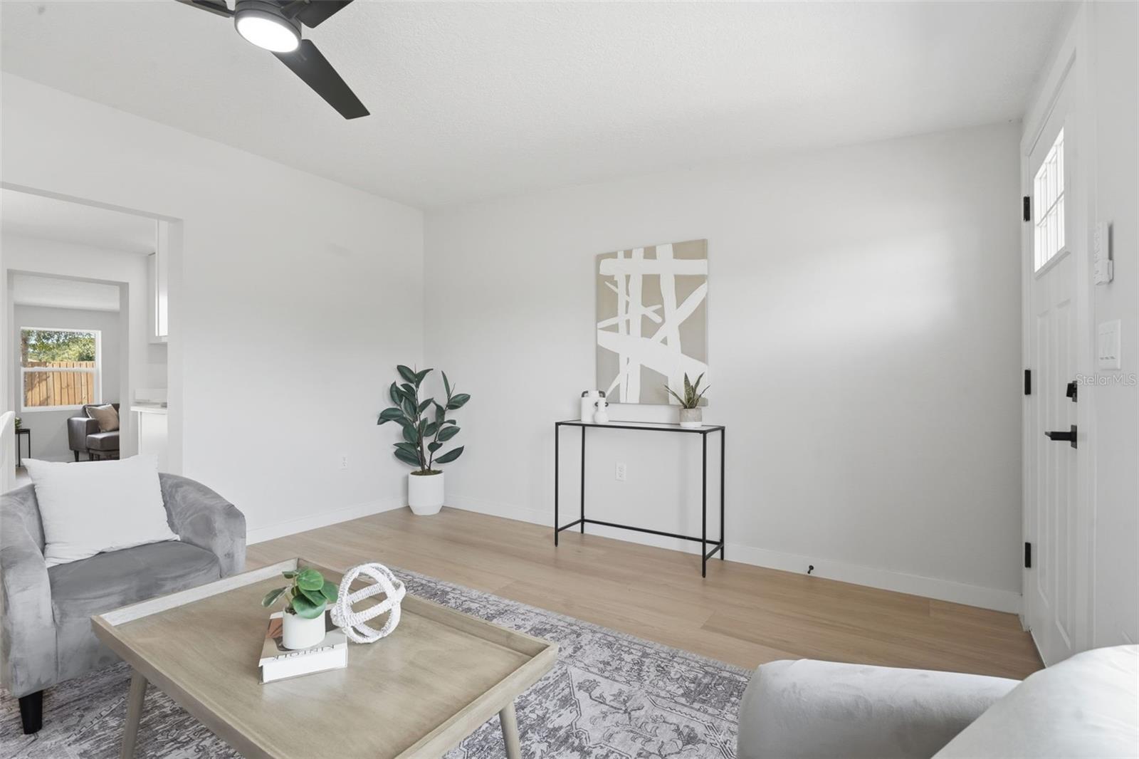 725 LOGAN DR, LONGWOOD, FL, 32750