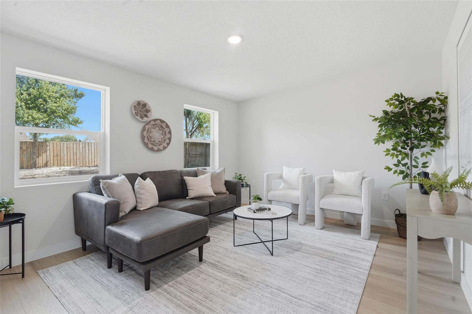 725 LOGAN DR, LONGWOOD, FL, 32750