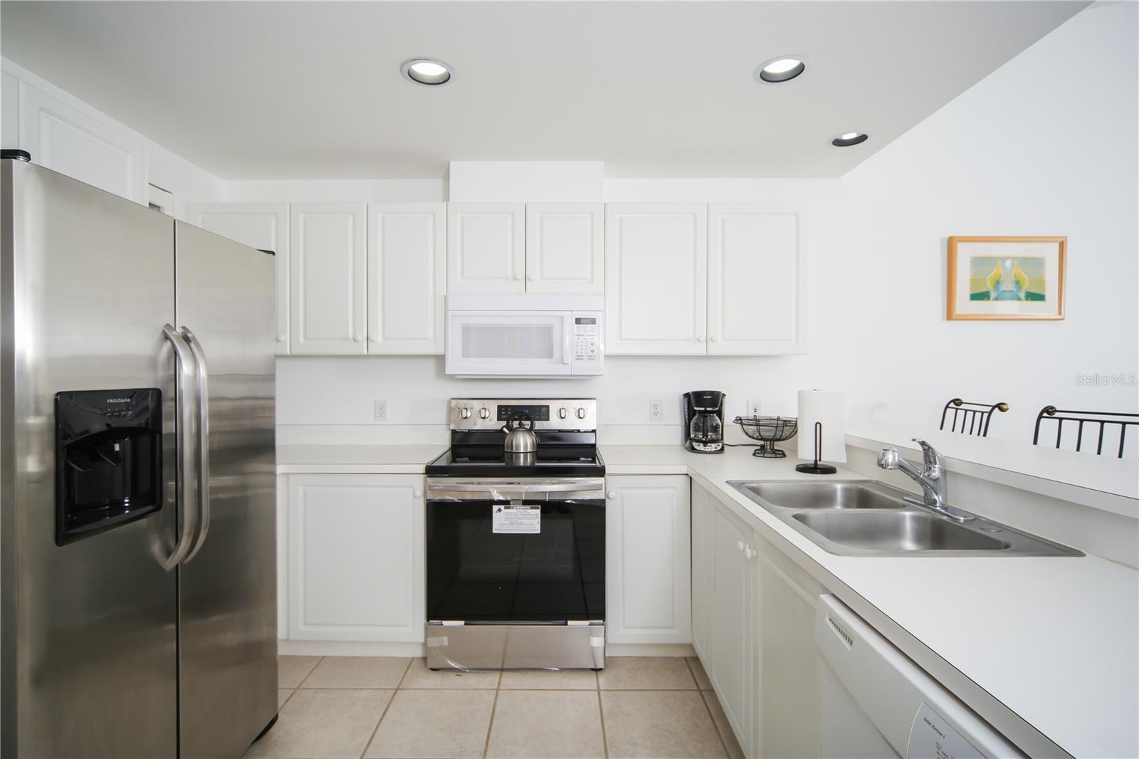 3702 54TH DR W #202, BRADENTON, FL, 34210