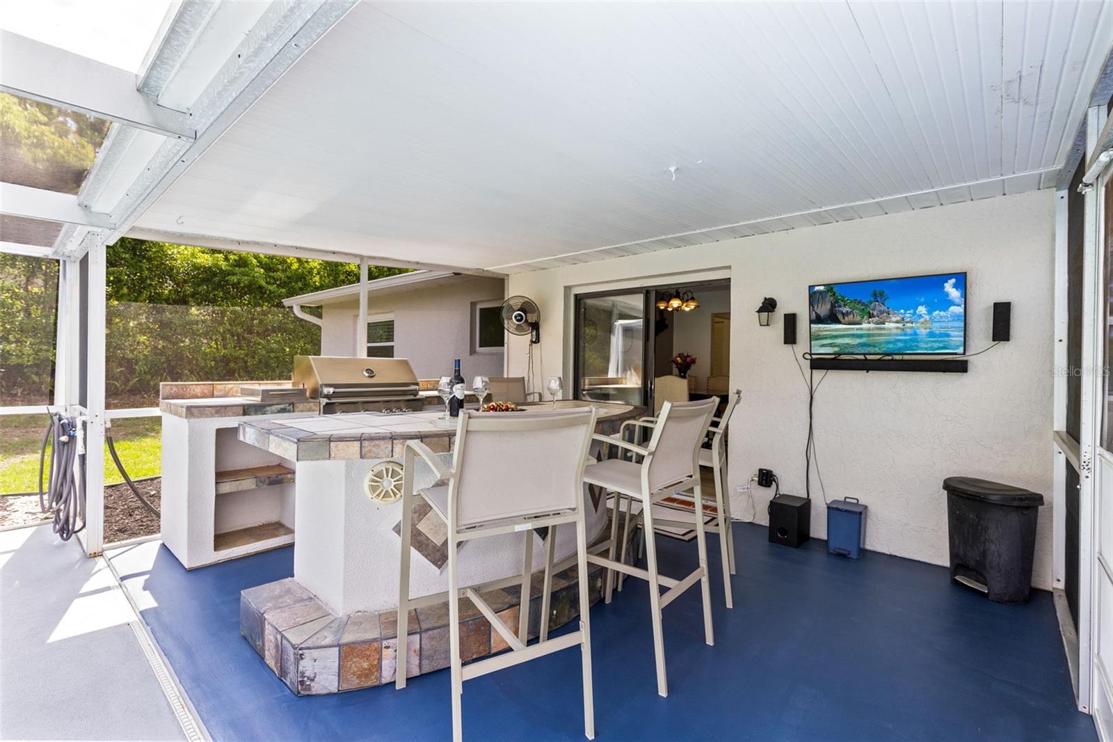 680 N APACHE CIR, DELTONA, FL, 32725