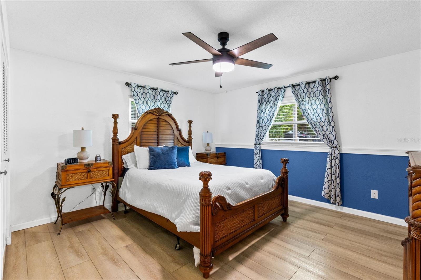 680 N APACHE CIR, DELTONA, FL, 32725