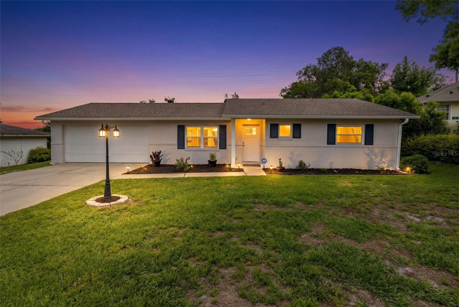 680 N APACHE CIR, DELTONA, FL, 32725