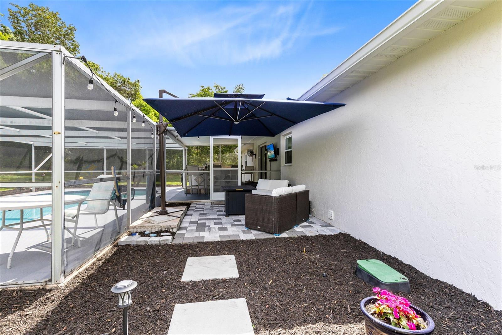 680 N APACHE CIR, DELTONA, FL, 32725