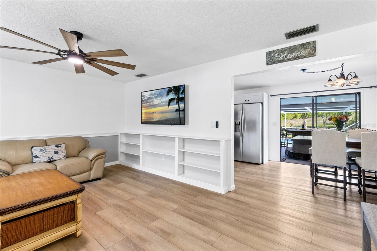 680 N APACHE CIR, DELTONA, FL, 32725