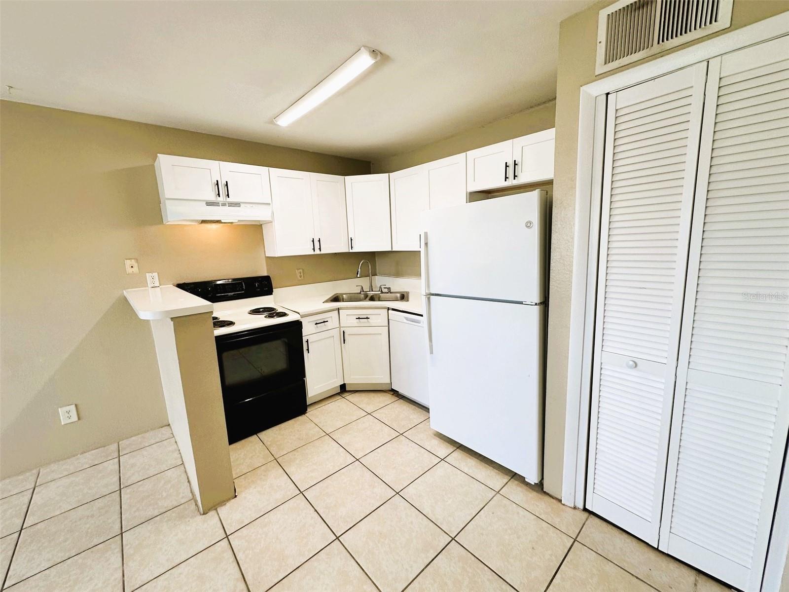 4760 WALDEN CIR #5-31, ORLANDO, FL, 32811