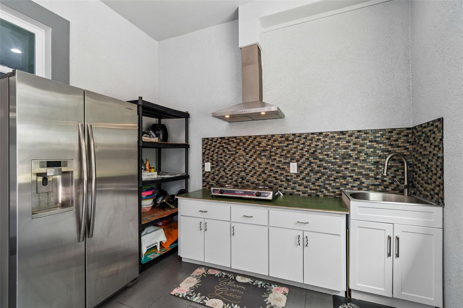 106 W 122ND AVE, TAMPA, FL, 33612