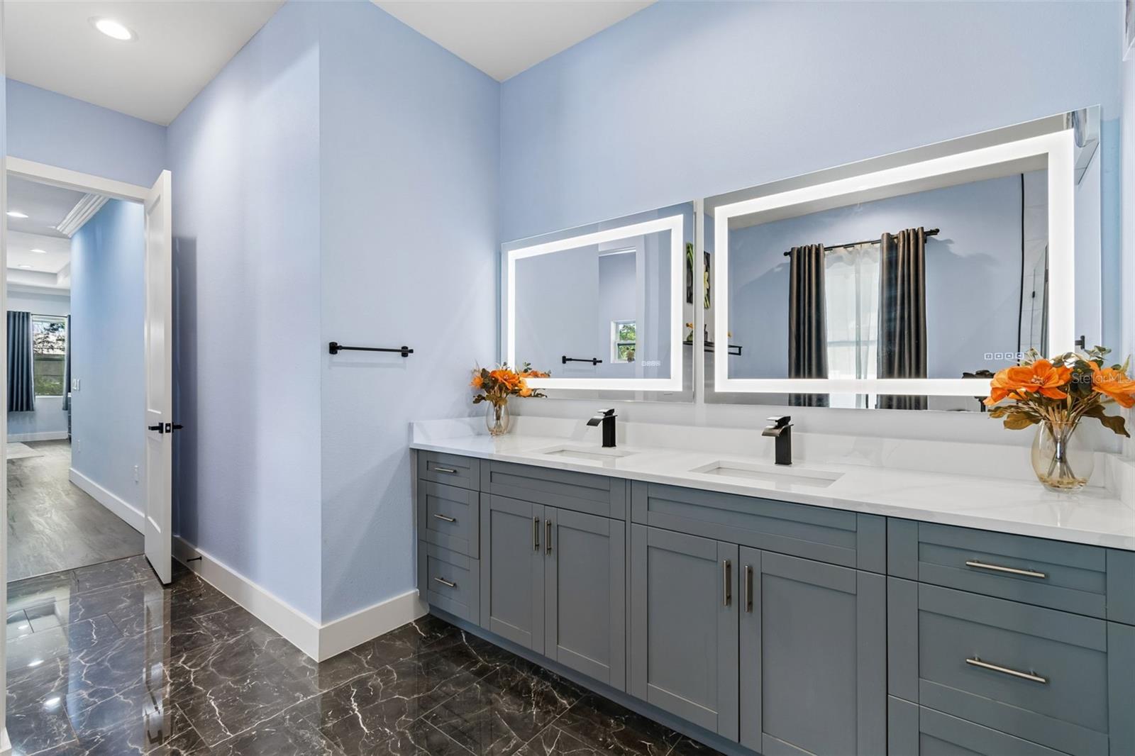 106 W 122ND AVE, TAMPA, FL, 33612