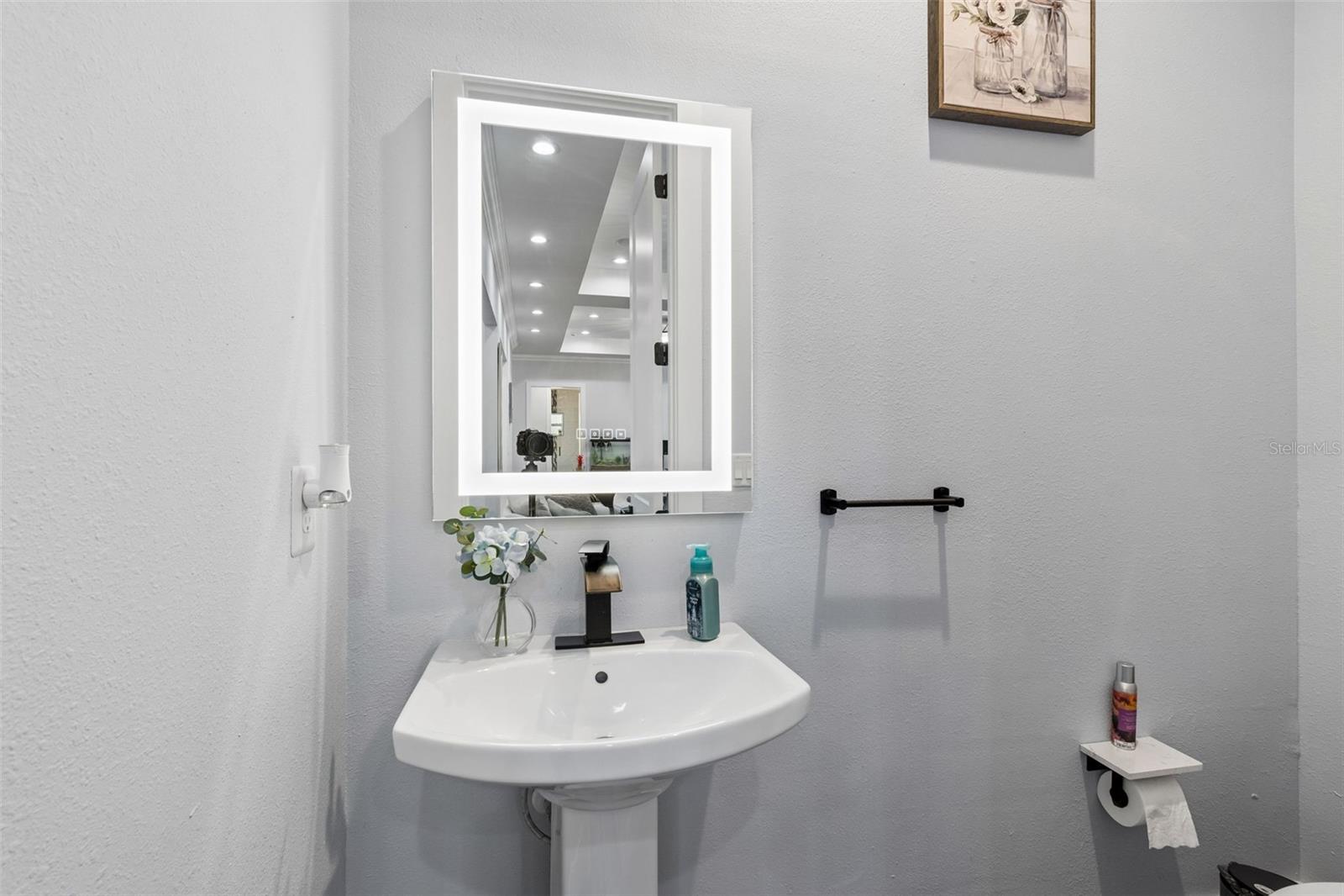 106 W 122ND AVE, TAMPA, FL, 33612