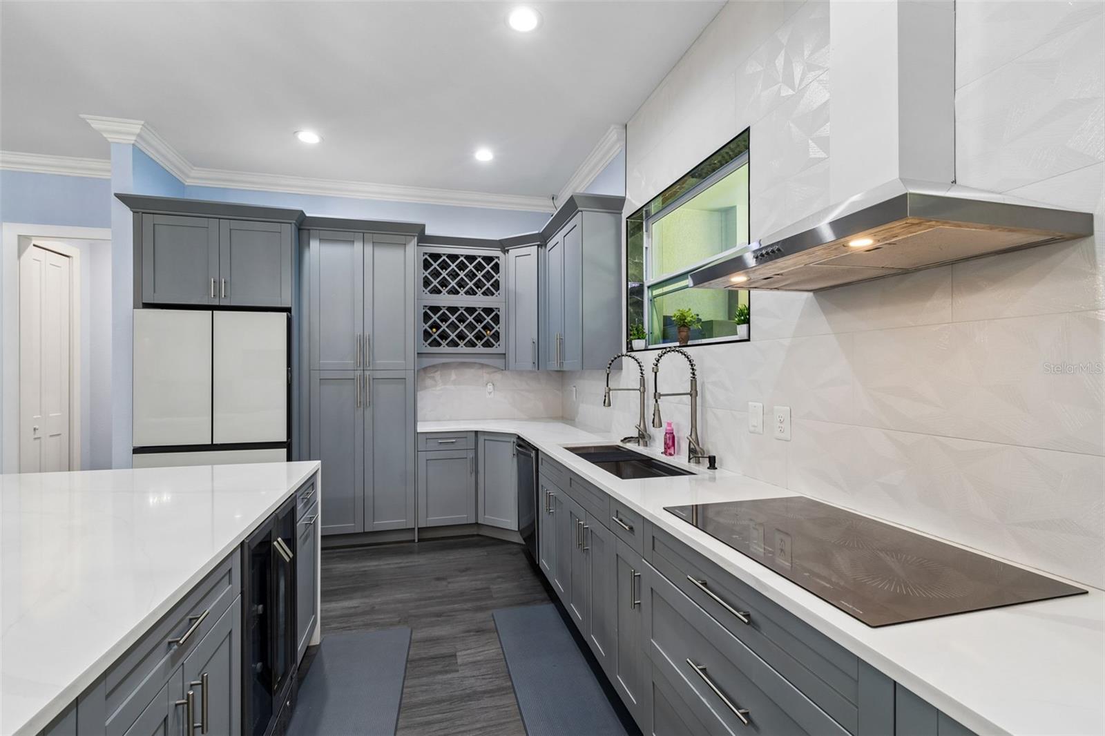 106 W 122ND AVE, TAMPA, FL, 33612