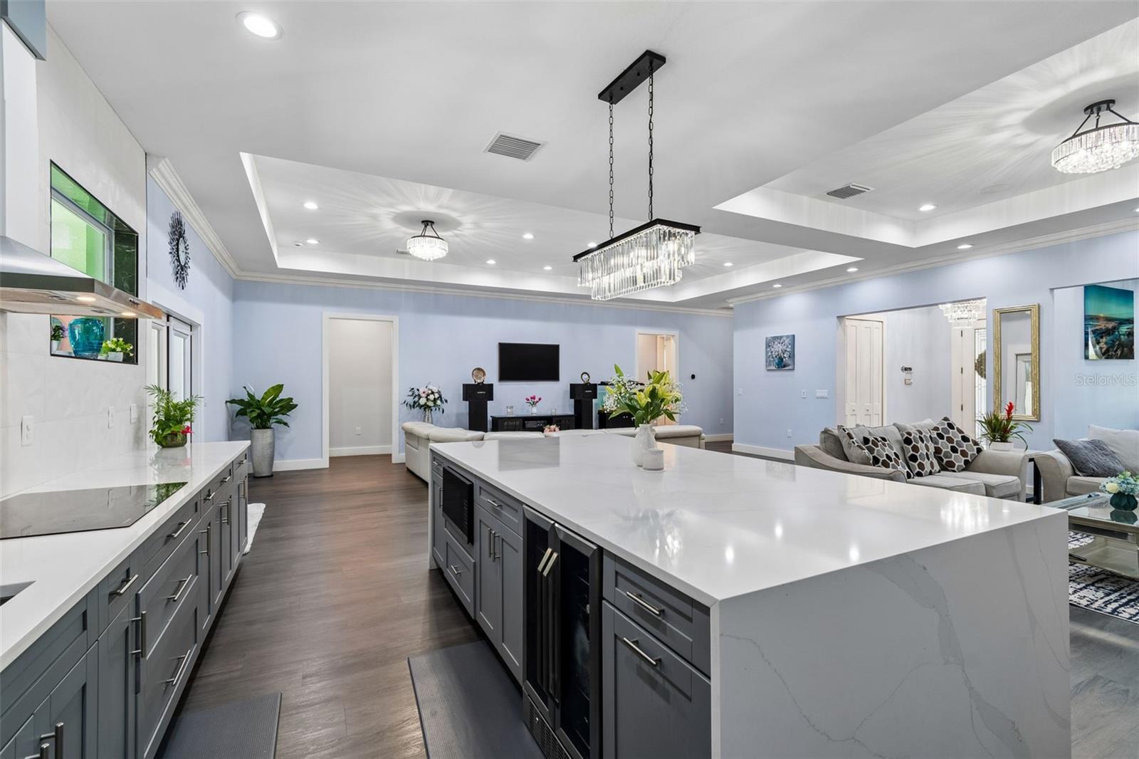 106 W 122ND AVE, TAMPA, FL, 33612