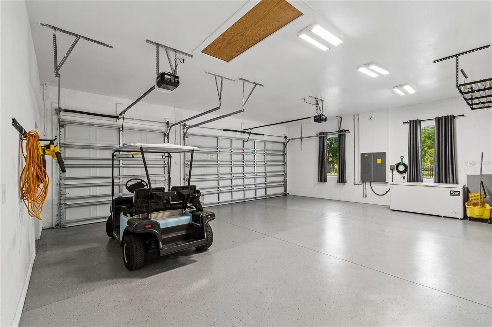 106 W 122ND AVE, TAMPA, FL, 33612