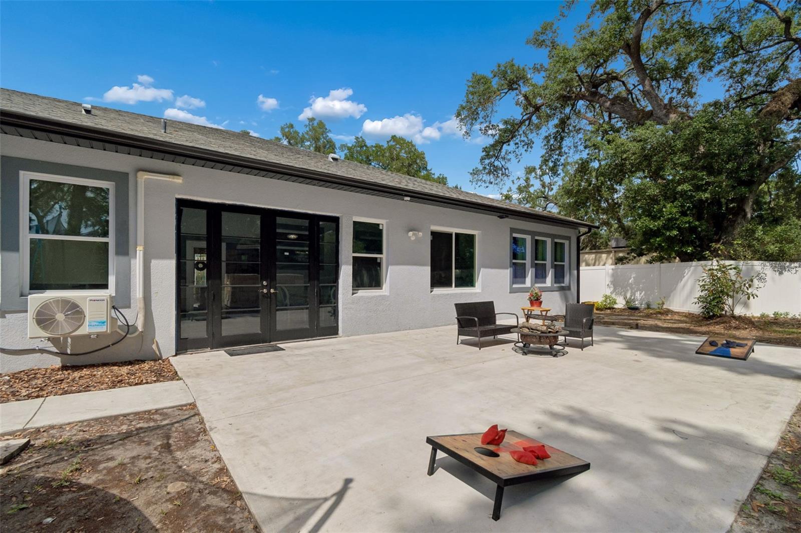 106 W 122ND AVE, TAMPA, FL, 33612